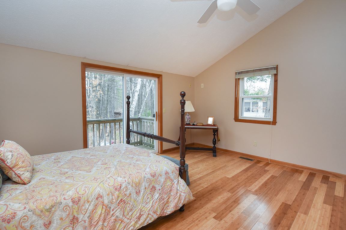 7 Old Manchester Road Derry, NH 03038 - Photo 18 of 25