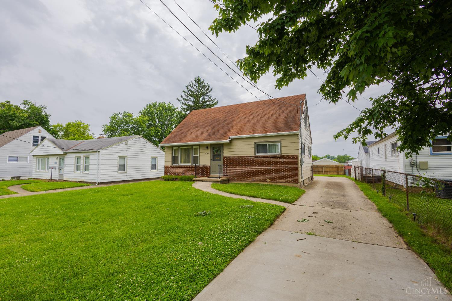 8341 Pippin Road Cincinnati, OH 45239 - Photo 4 of 26