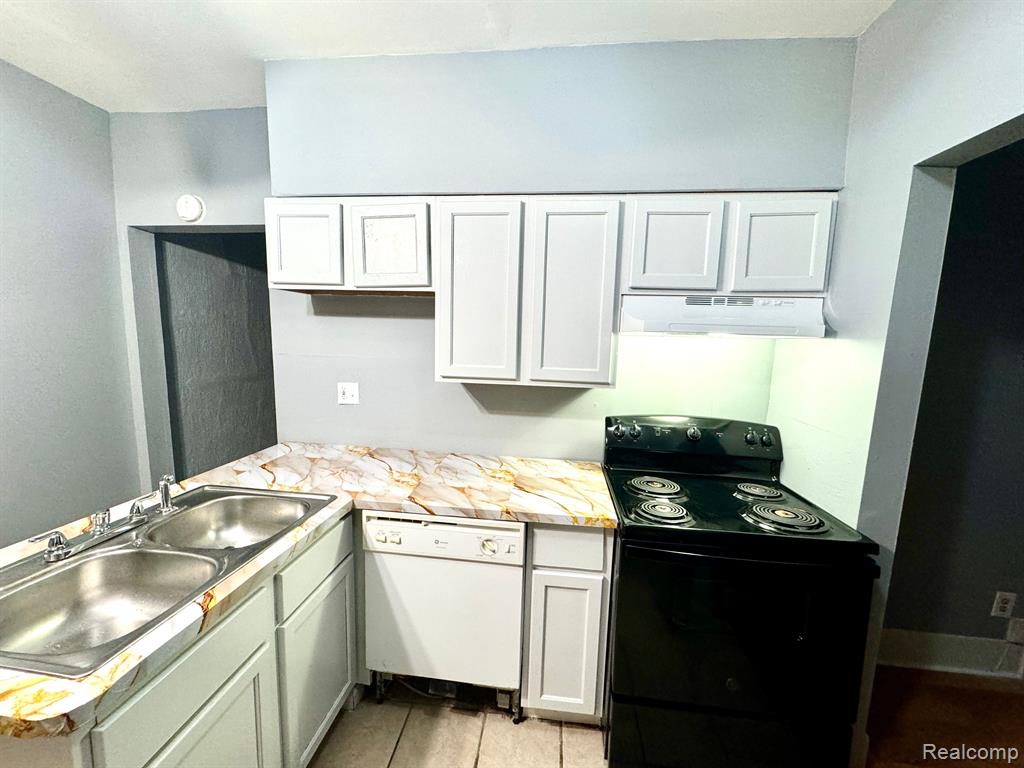 14644 Stephens Eastpointe, MI 48021 - Photo 16 of 26 Gallery Image 16