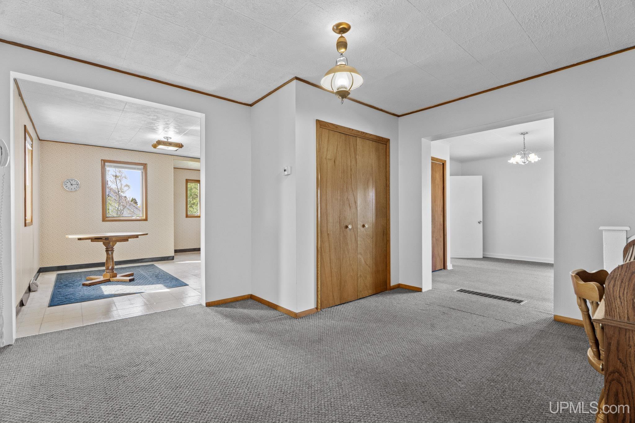336 Fulton Street Mohawk, MI 49950 - Photo 4 of 35 Gallery Image 4