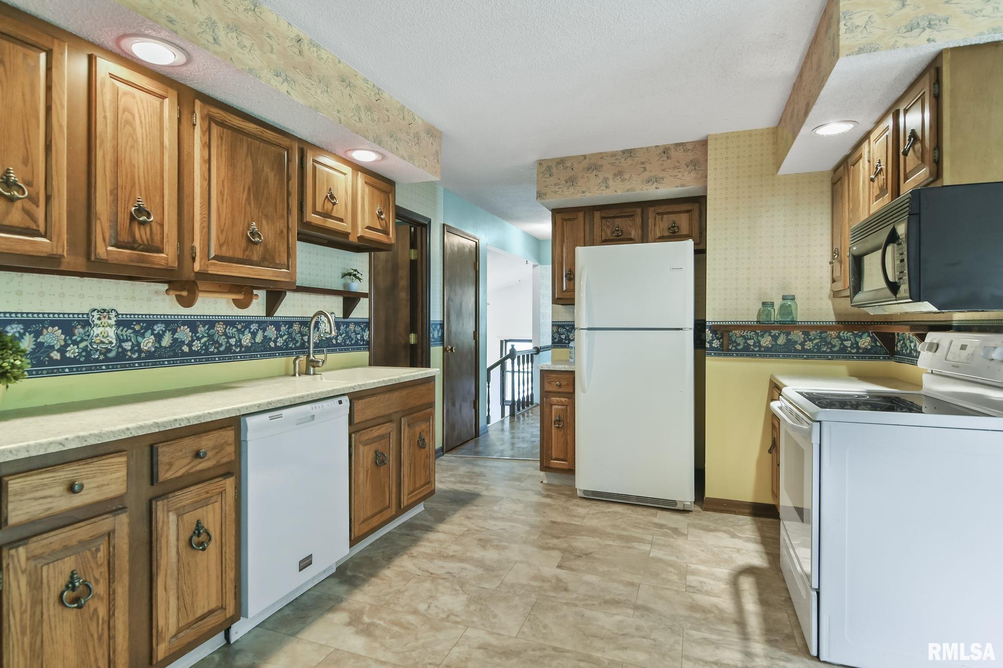 5213 Cockrell Lane Springfield, IL 62711 - Photo 16 of 45