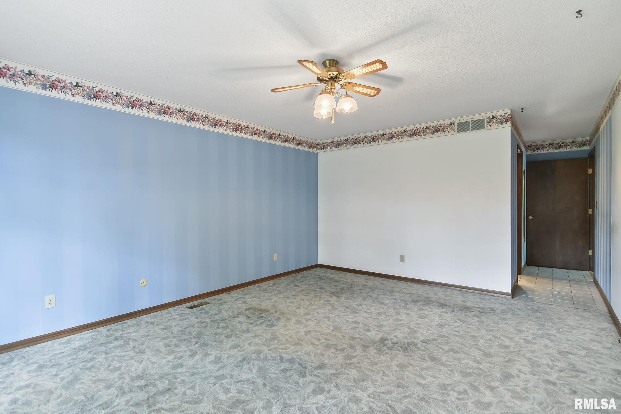 5213 Cockrell Lane Springfield, IL 62711 - Photo 17 of 45