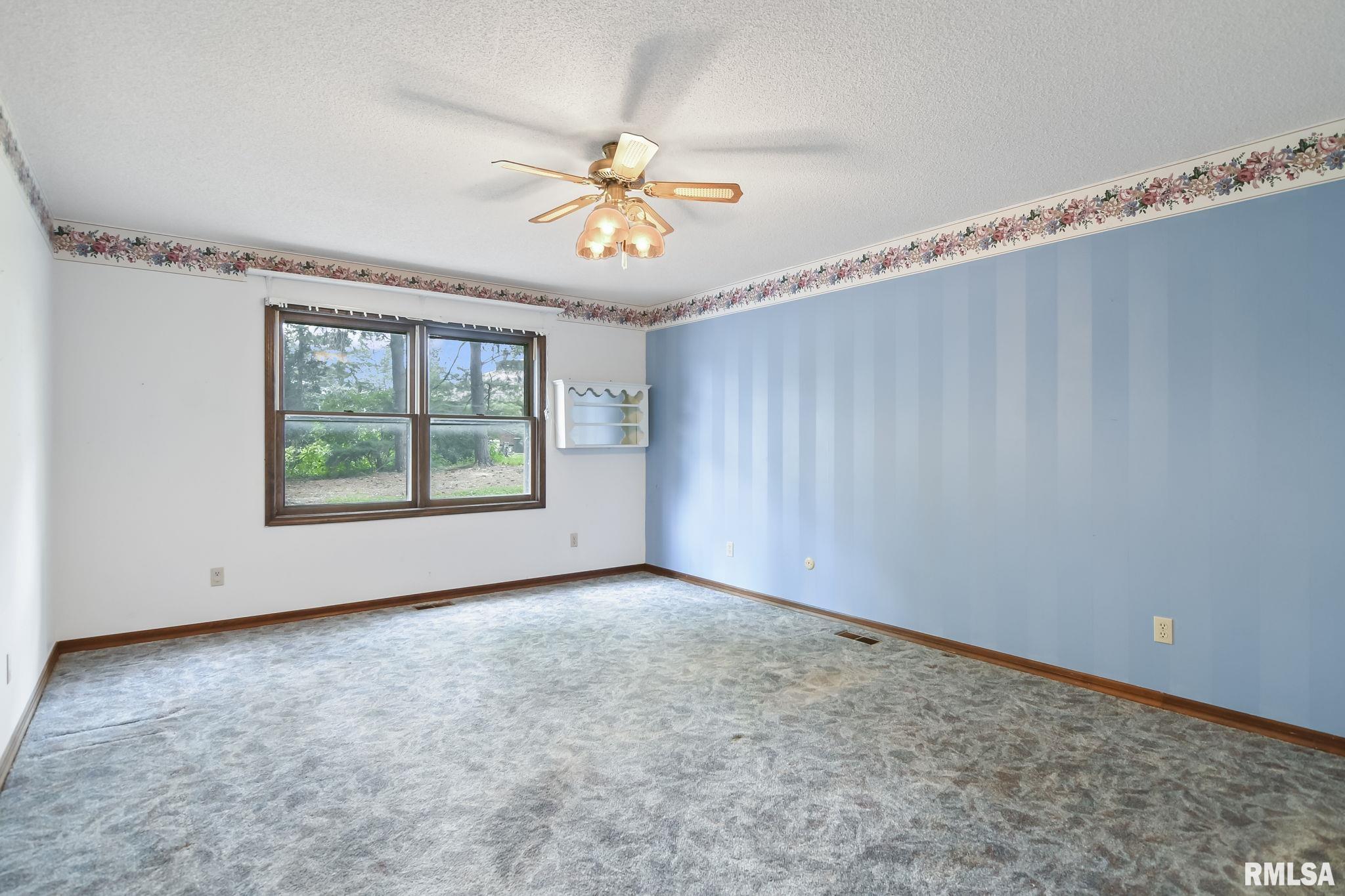 5213 Cockrell Lane Springfield, IL 62711 - Photo 18 of 45