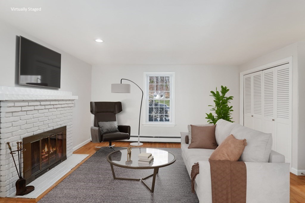 28 Duggan Road Acton, MA 01720 - Photo 5 of 42 Gallery Image 5