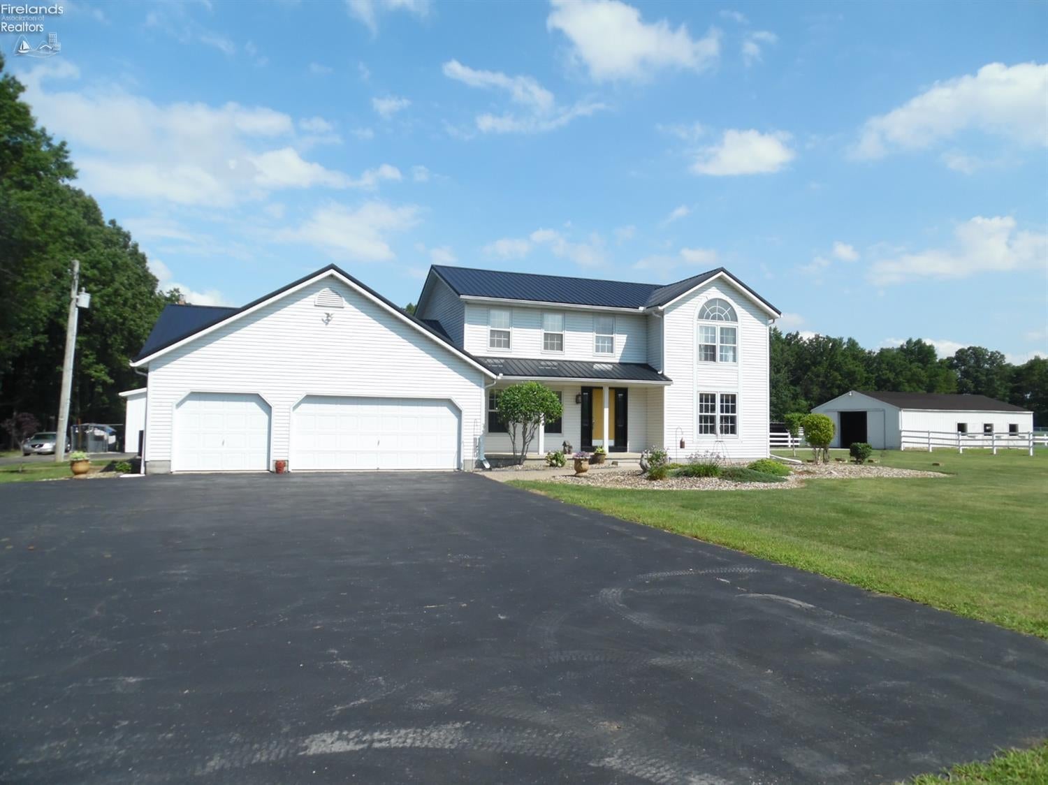 2948 Liberty Road Willard, OH 44890 - Photo 1 of 25 Gallery Image 1