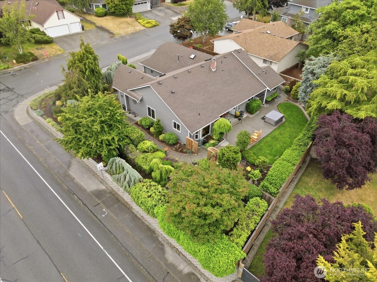 1123 Southwest Kalama Loop Oak Harbor, WA 98277 - Photo 33 of 34