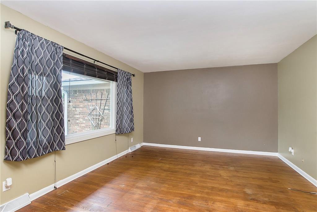 8329 Oris Road Indianapolis, IN 46259 - Photo 5 of 27 Gallery Image 5