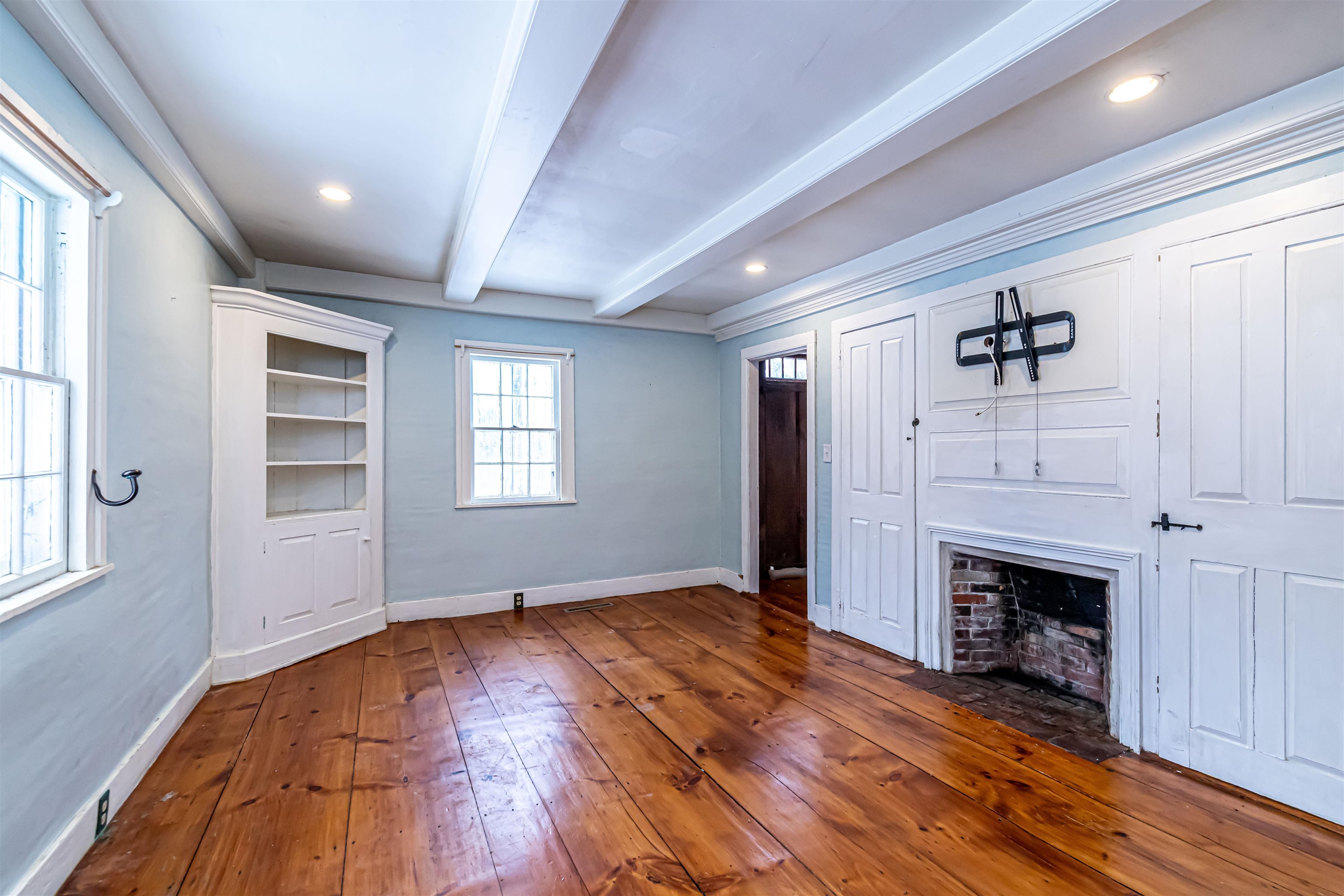 53 Newmarket Road Durham, NH 03824 - Photo 22 of 60