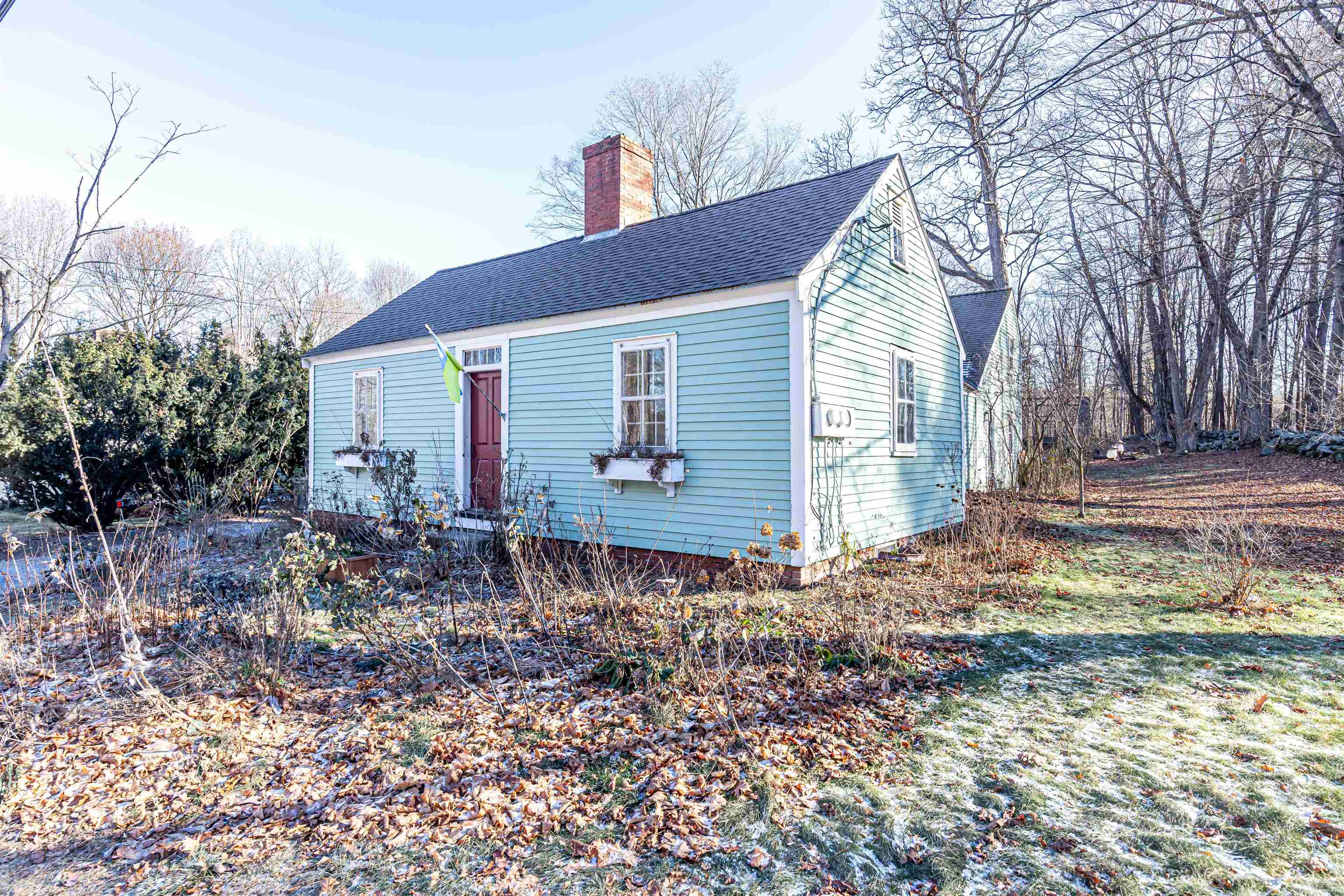 53 Newmarket Road Durham, NH 03824 - Photo 9 of 60