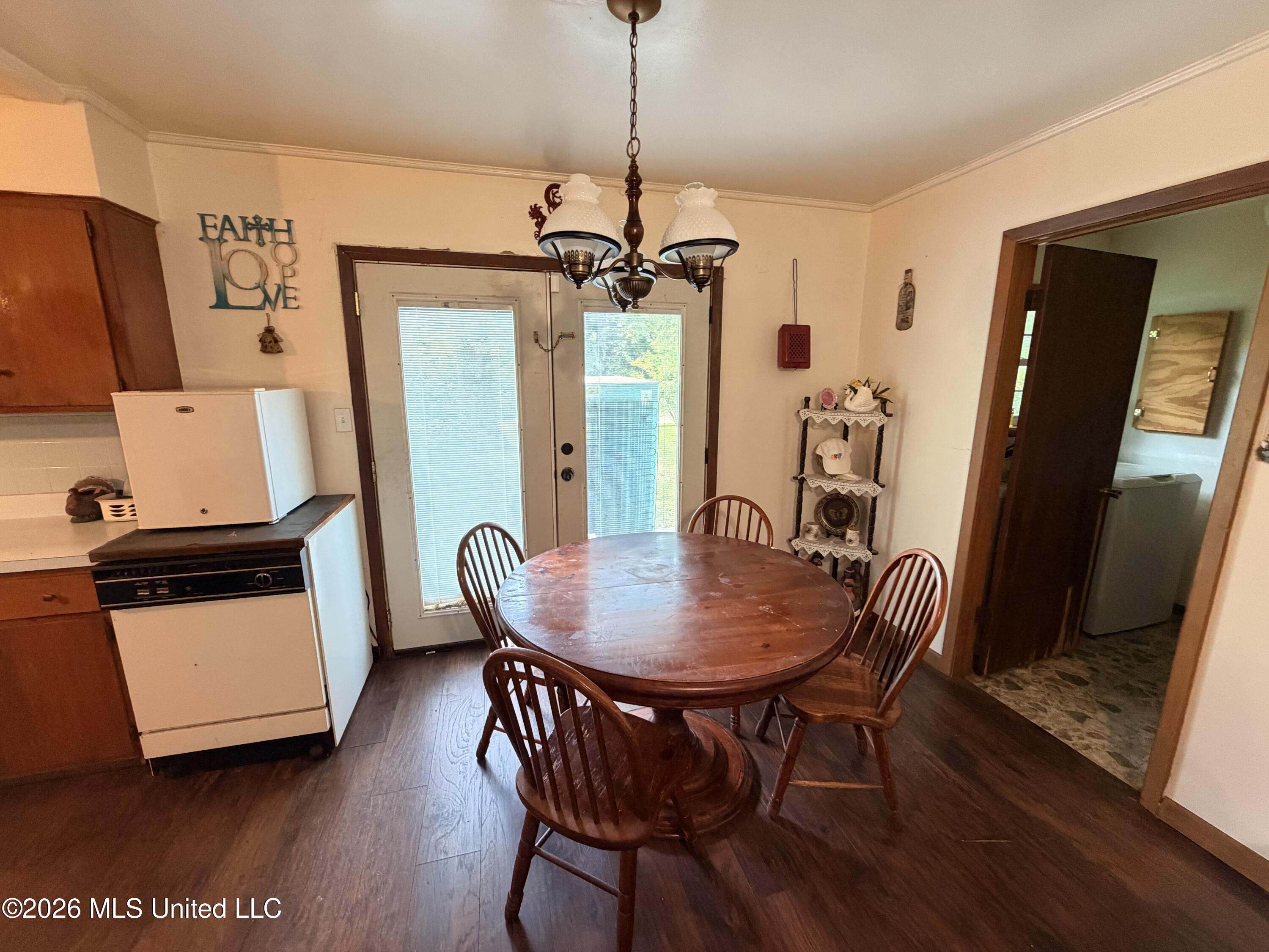 3010 Georgetown Street Hazlehurst, MS 39083 - Photo 5 of 20 IMG_4588