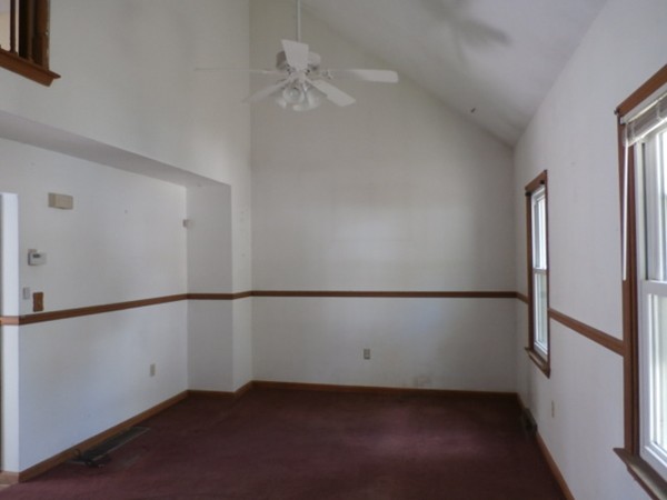 8 Indian Road Norton, MA 02766 - Photo 4 of 12 Gallery Image 4