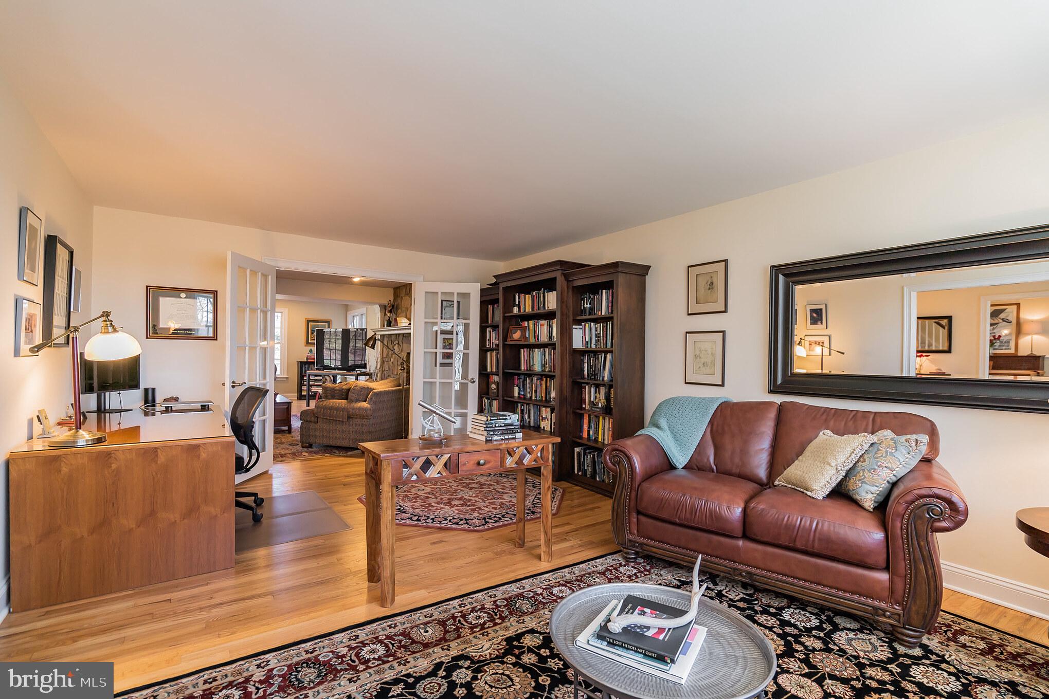 5385 Ridgeview Drive Doylestown, PA 18902 - Photo 12 of 29 Living Room