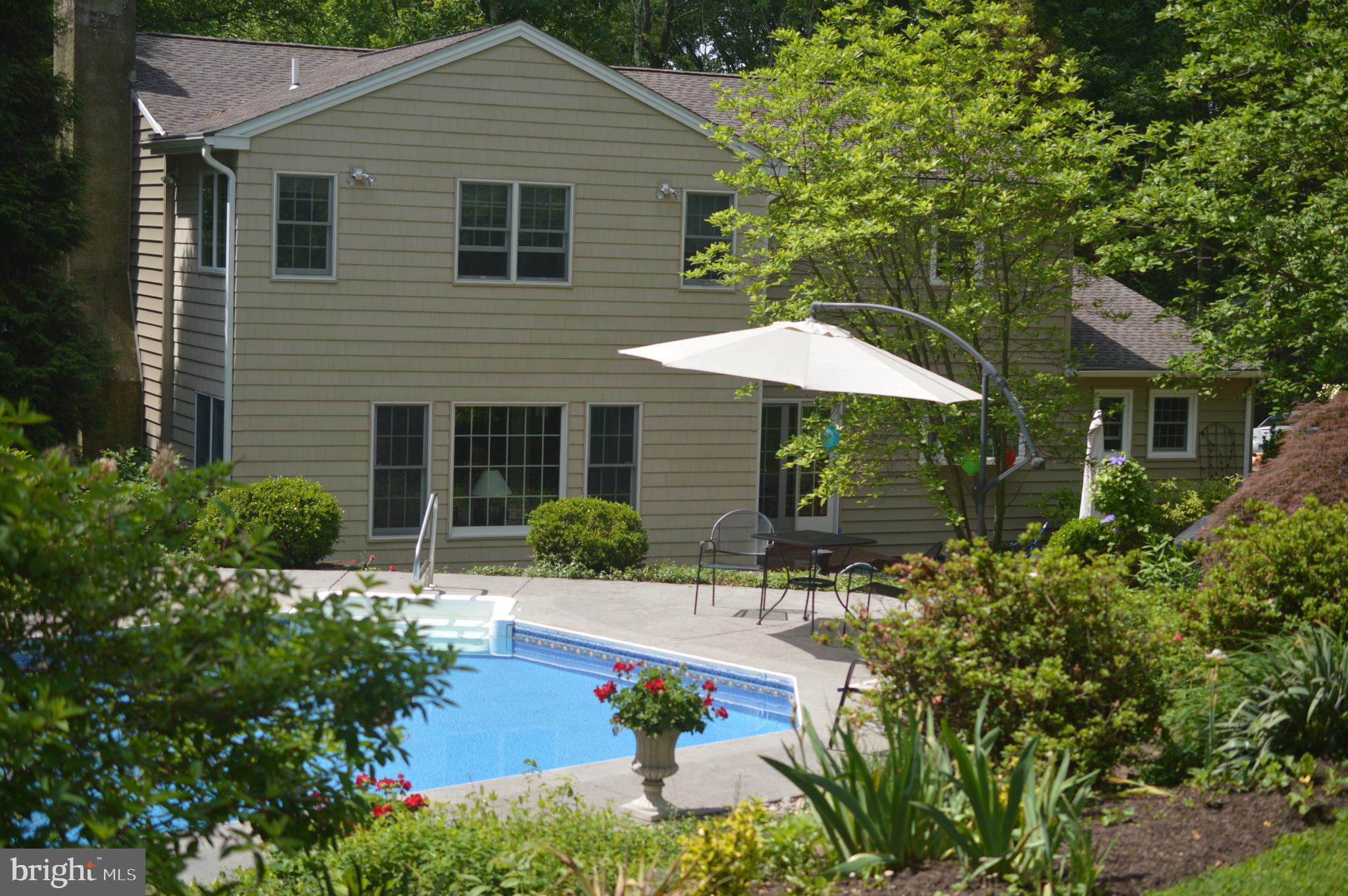 5385 Ridgeview Drive Doylestown, PA 18902 - Photo 23 of 29 Exterior Back
