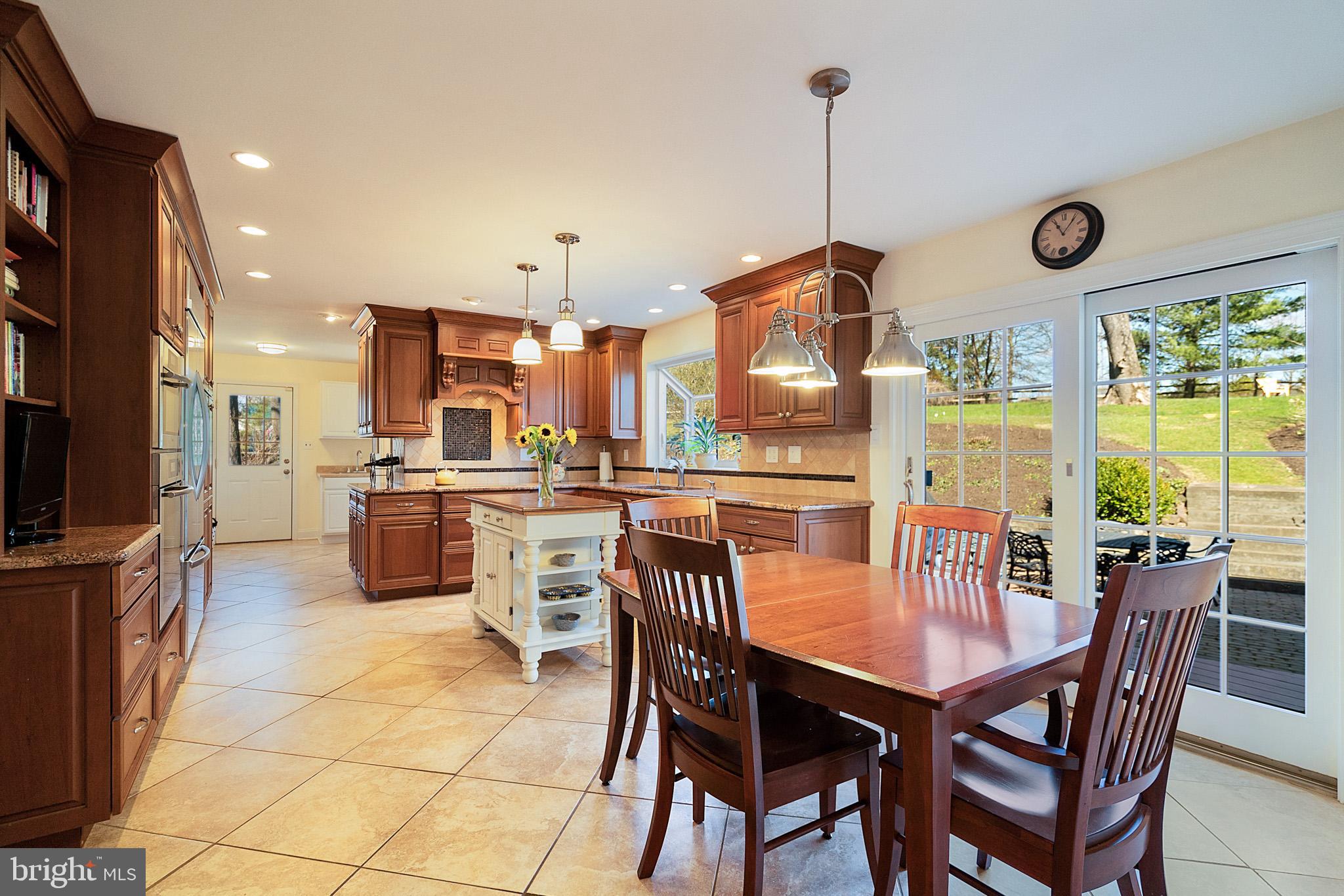 5385 Ridgeview Drive Doylestown, PA 18902 - Photo 5 of 29 Kitchen