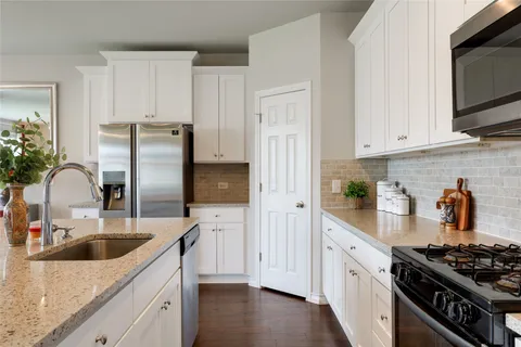 $379,900 | 7404 Albany Drive, Austin, TX 78754