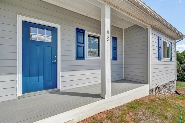 $399,000 | 1037 Park Mountain Terrace, Huddleston, VA 24104