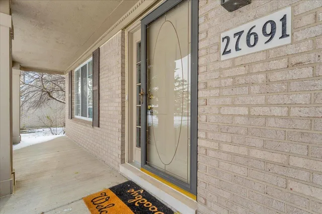 $329,000 | 27691 El Dorado Place, Lathrup Village, MI 48076