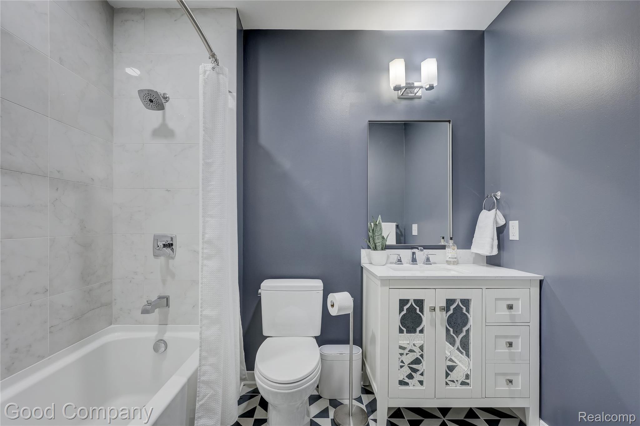100 West Fifth Street, Unit 604 Royal Oak, MI 48067 - Photo 41 of 57 100 W. 5th St. #604-42.jpg