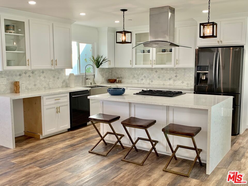 13407 Peach Hill Road Moorpark, CA 93021 - Photo 11 of 54 Gallery Image 11