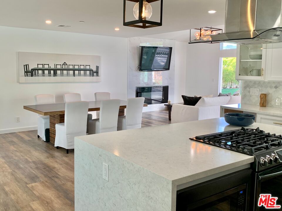 13407 Peach Hill Road Moorpark, CA 93021 - Photo 10 of 54 Gallery Image 10