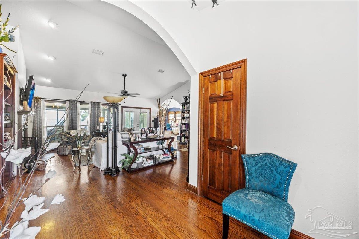 7825 Petersen Point Road Milton, FL 32583 - Photo 14 of 43 Gallery Image 14