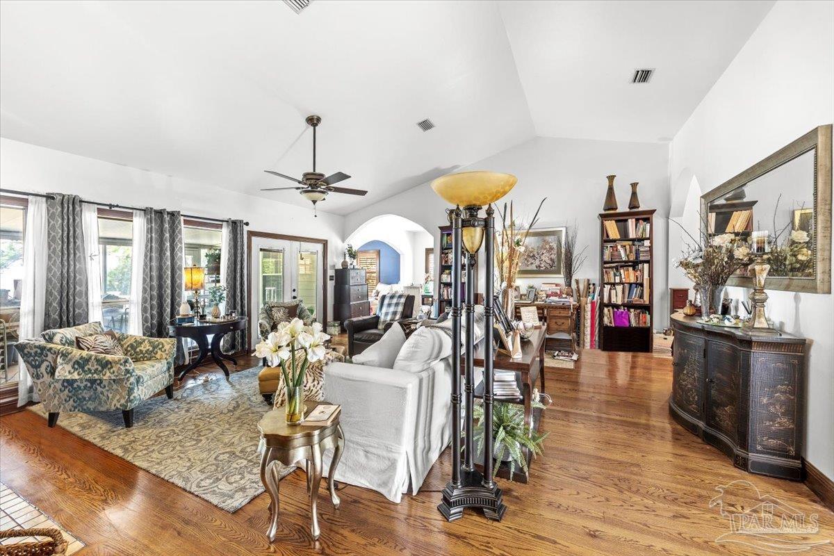 7825 Petersen Point Road Milton, FL 32583 - Photo 22 of 43 Gallery Image 22