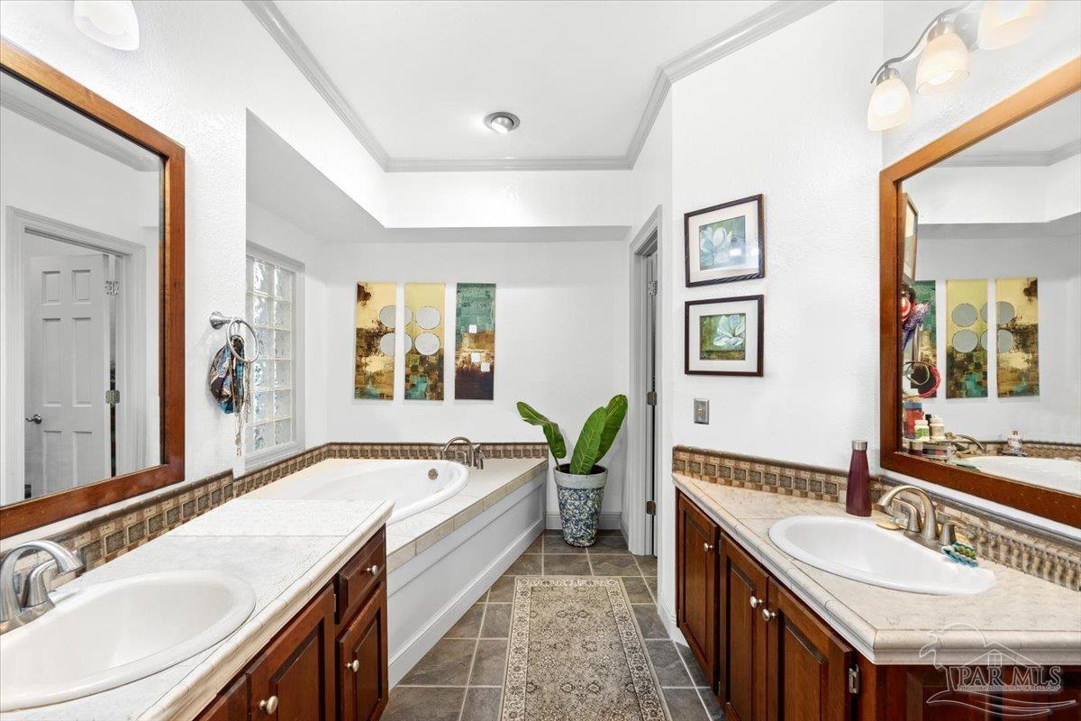 7825 Petersen Point Road Milton, FL 32583 - Photo 31 of 43 Gallery Image 31