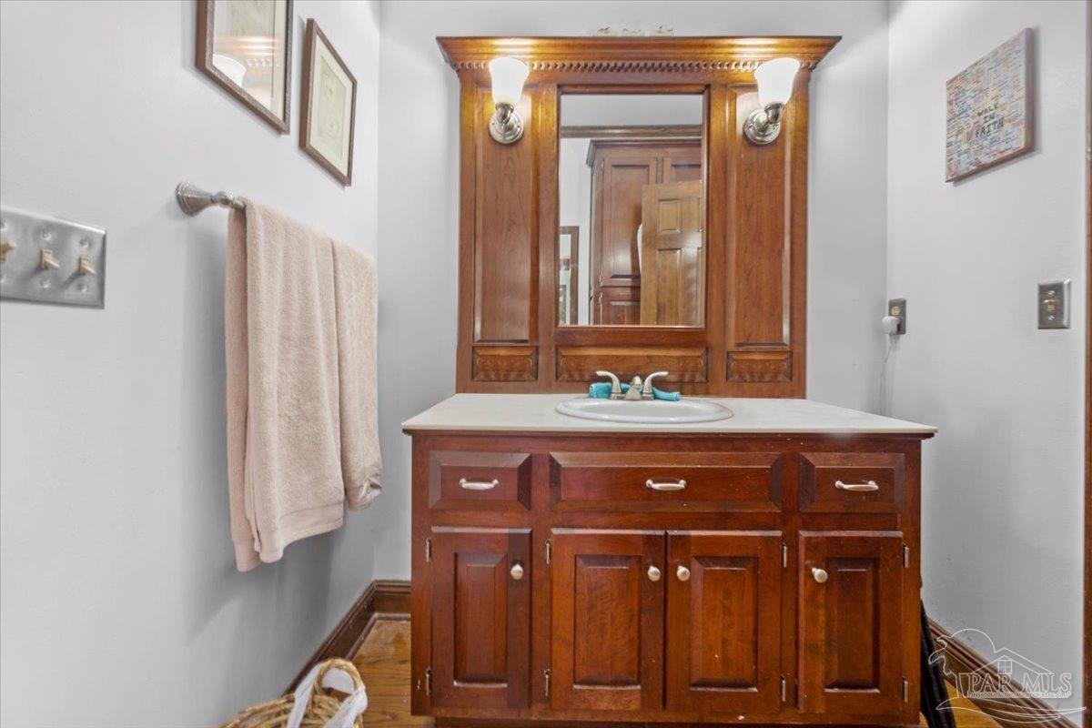7825 Petersen Point Road Milton, FL 32583 - Photo 34 of 43 Gallery Image 34