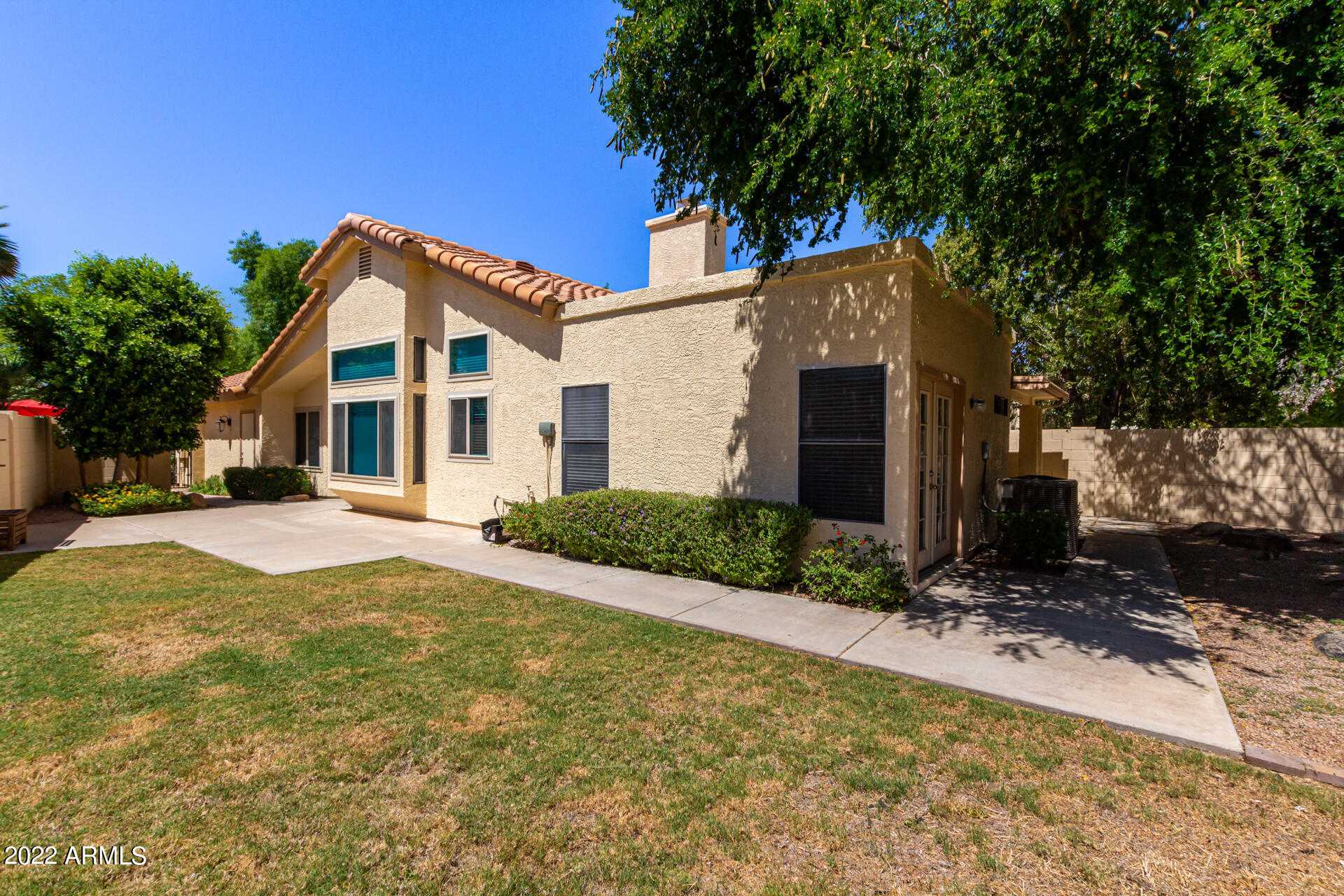 13 West Ranch Road Tempe, AZ 85284 - Photo 4 of 22 NICE LOT WITH WALK WAYS & PATIO AREAS