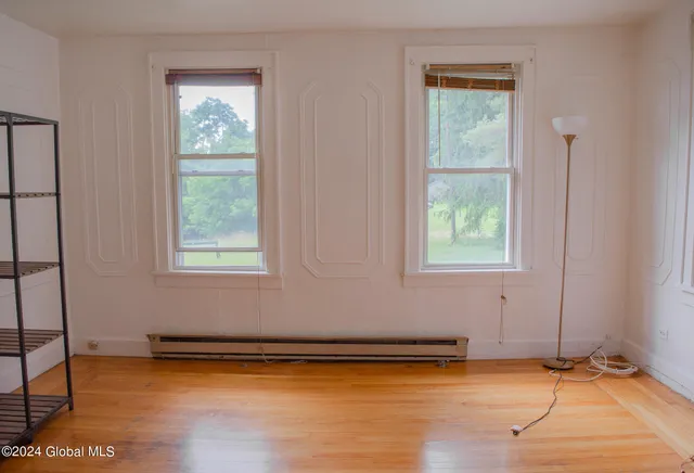 $305,000 | 1620 Columbia Turnpike, Schodack, NY 12033