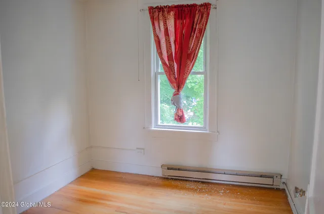 $305,000 | 1620 Columbia Turnpike, Schodack, NY 12033