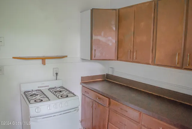 $305,000 | 1620 Columbia Turnpike, Schodack, NY 12033