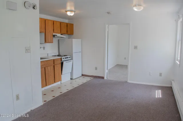 $305,000 | 1620 Columbia Turnpike, Schodack, NY 12033