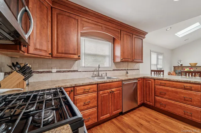 $599,900 | 10 Ward Street, Suffern, NY 10901