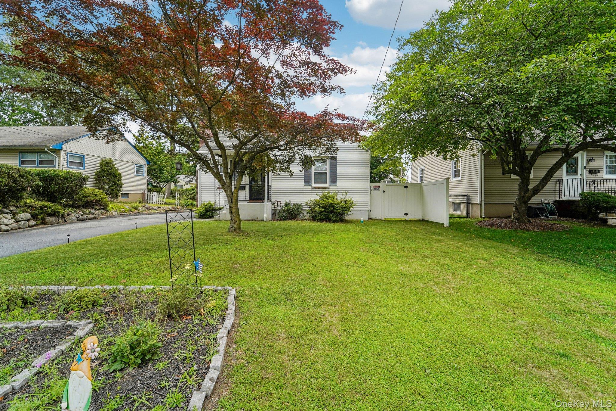 10 Ward Street Suffern, NY 10901 - Photo 2 of 34 View of yard