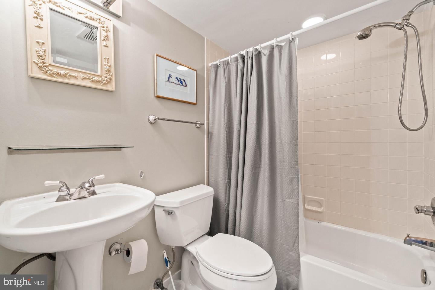 7205 Warbler Lane McLean, VA 22101 - Photo 28 of 31