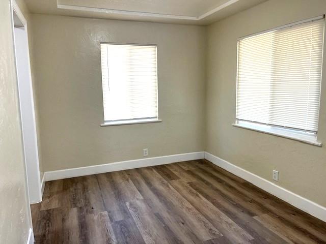 214 East Linden Avenue Reedley, CA 93654 - Photo 5 of 9