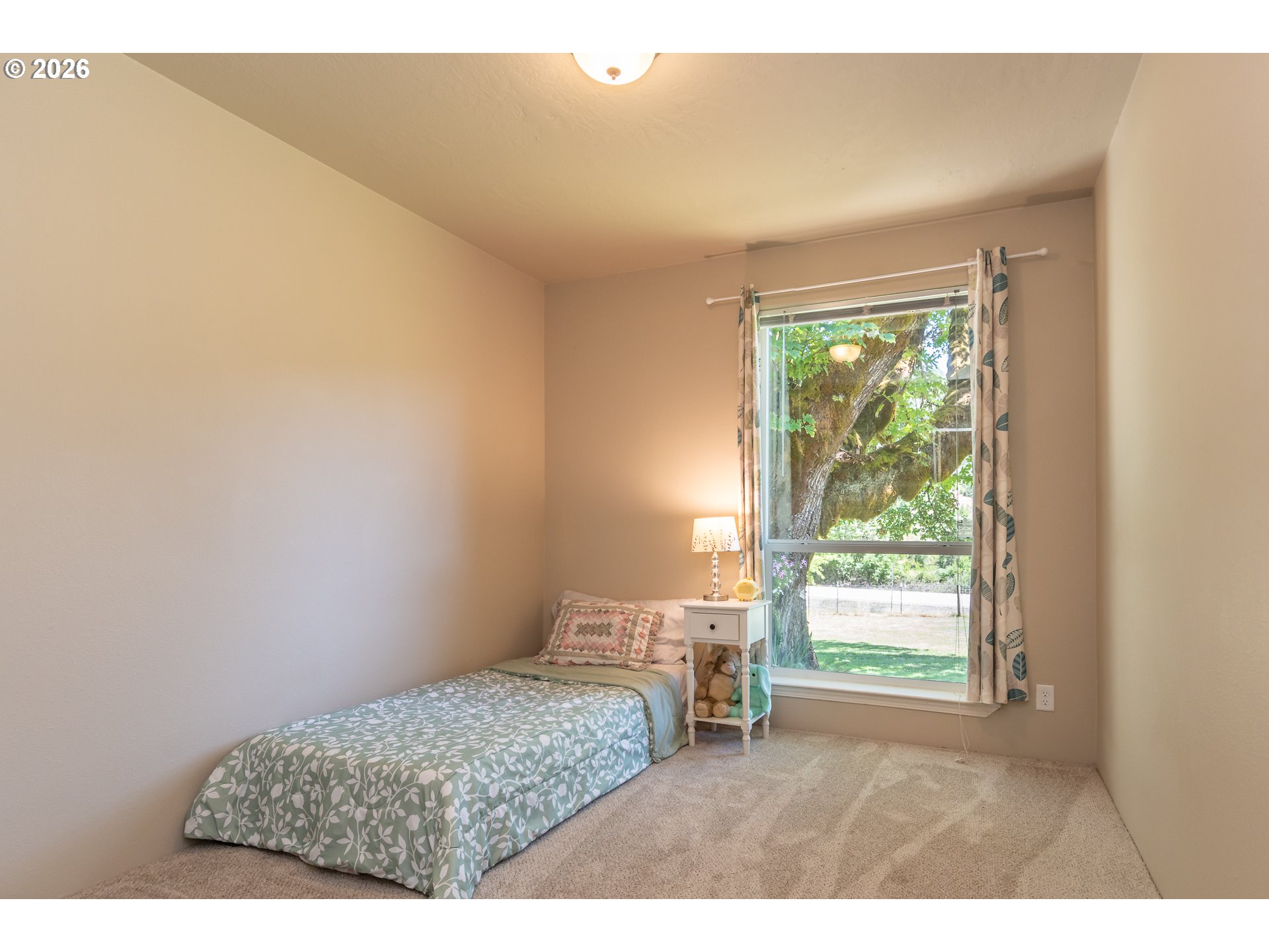 5833 Hubbard Creek Road Umpqua, OR 97486 - Photo 20 of 48 Bedroom