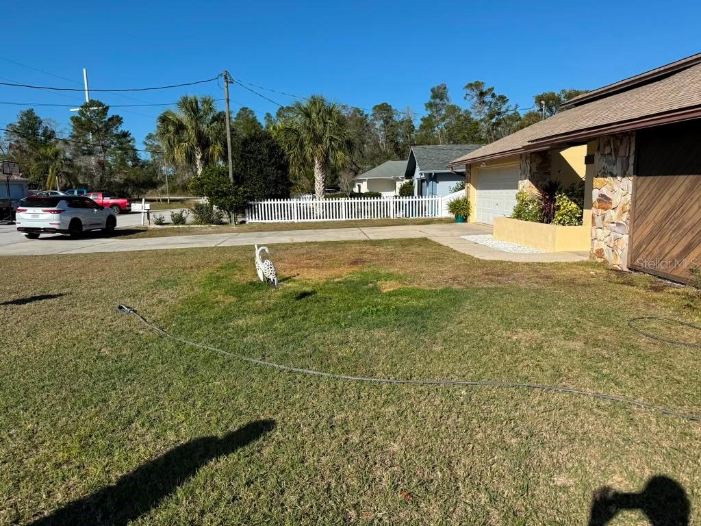 5389 Frost Road Spring Hill, FL 34606 - Photo 3 of 23