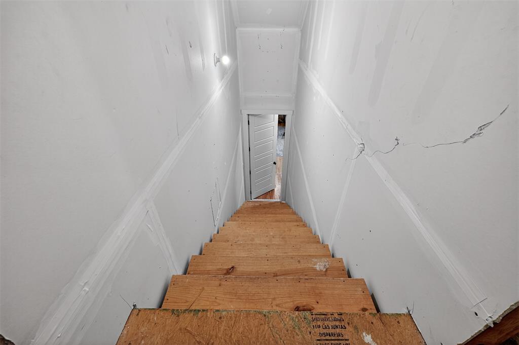 221 Proctor Lane Decatur, TX 76234 - Photo 26 of 30 a view of a hallway with white walls