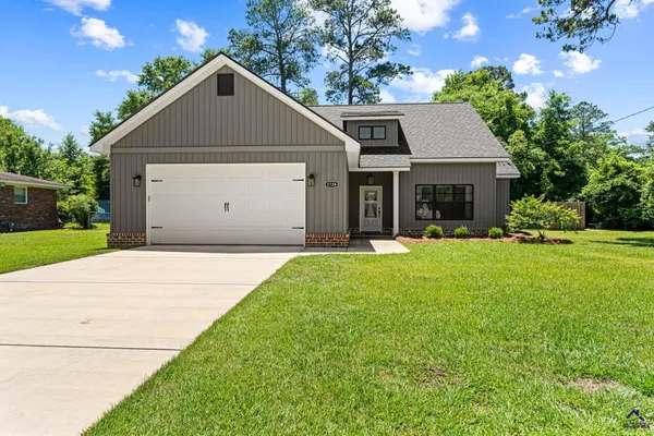 $315,000 | 1728 Greenwood Circle, Perry, GA 31069