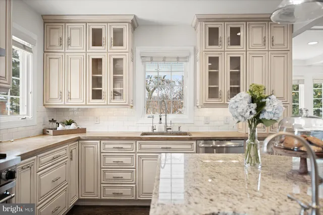 $1,625,000 | 2525 North Florida Street, Arlington, VA 22207