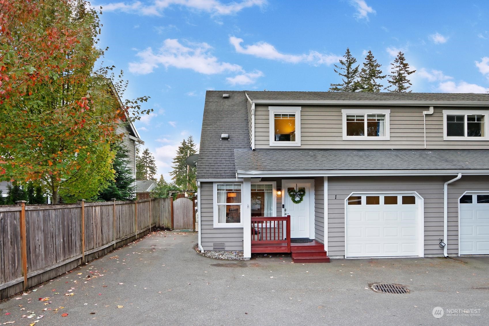 8044 212th Street Southwest, Unit 1 Edmonds, WA 98026 - Photo 1 of 21 Gallery Image 1
