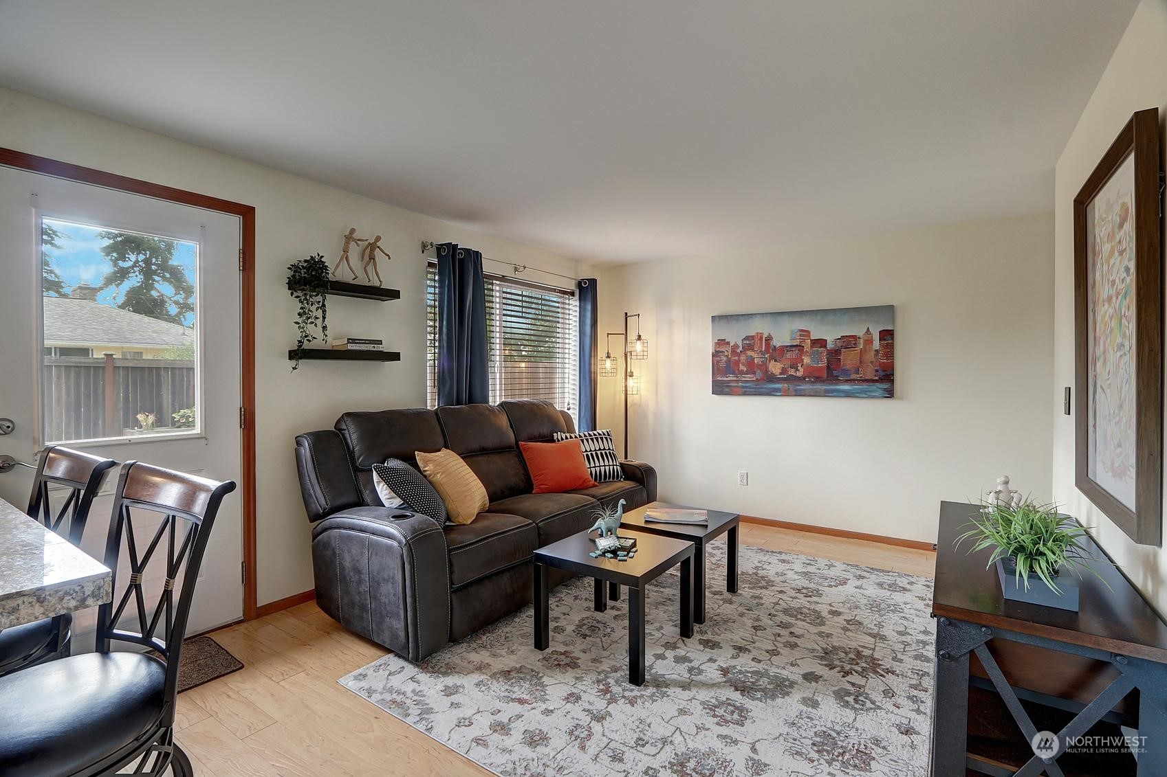 8044 212th Street Southwest, Unit 1 Edmonds, WA 98026 - Photo 9 of 21 Gallery Image 9
