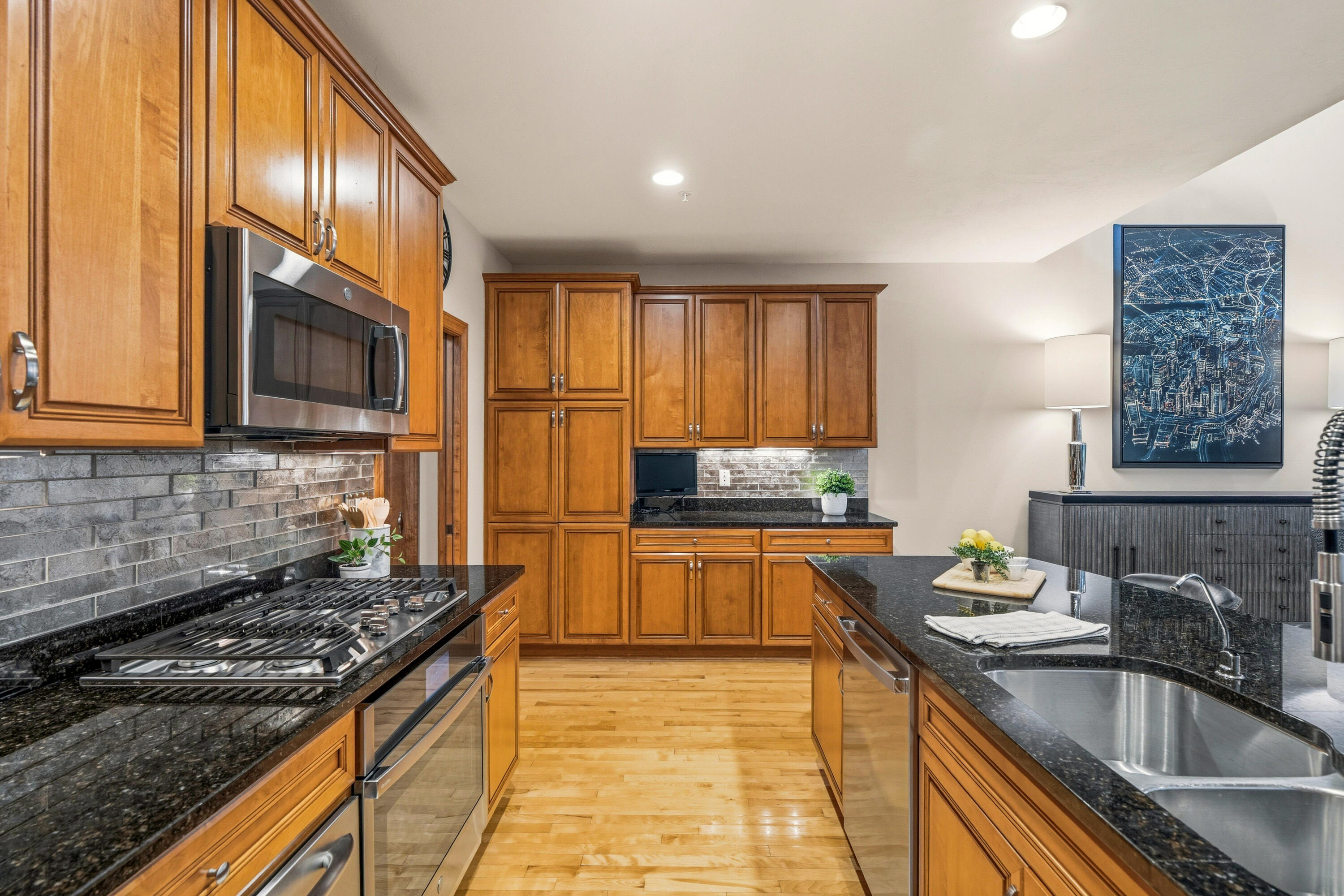 765 Bay Court, Unit B Brookfield, WI 53005 - Photo 10 of 48 Kitchen