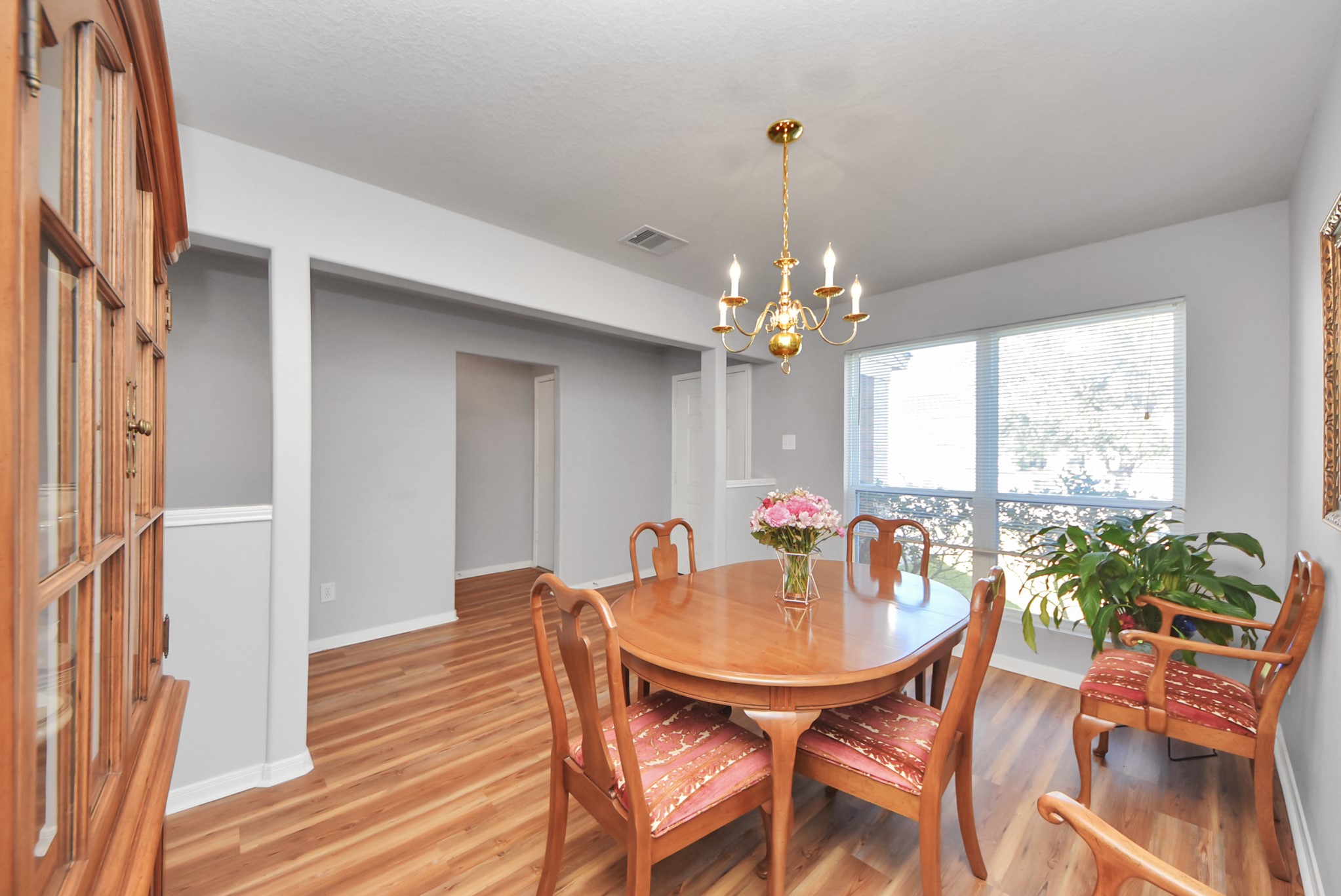 16820 Infield Court Conroe, TX 77385 - Photo 4 of 49