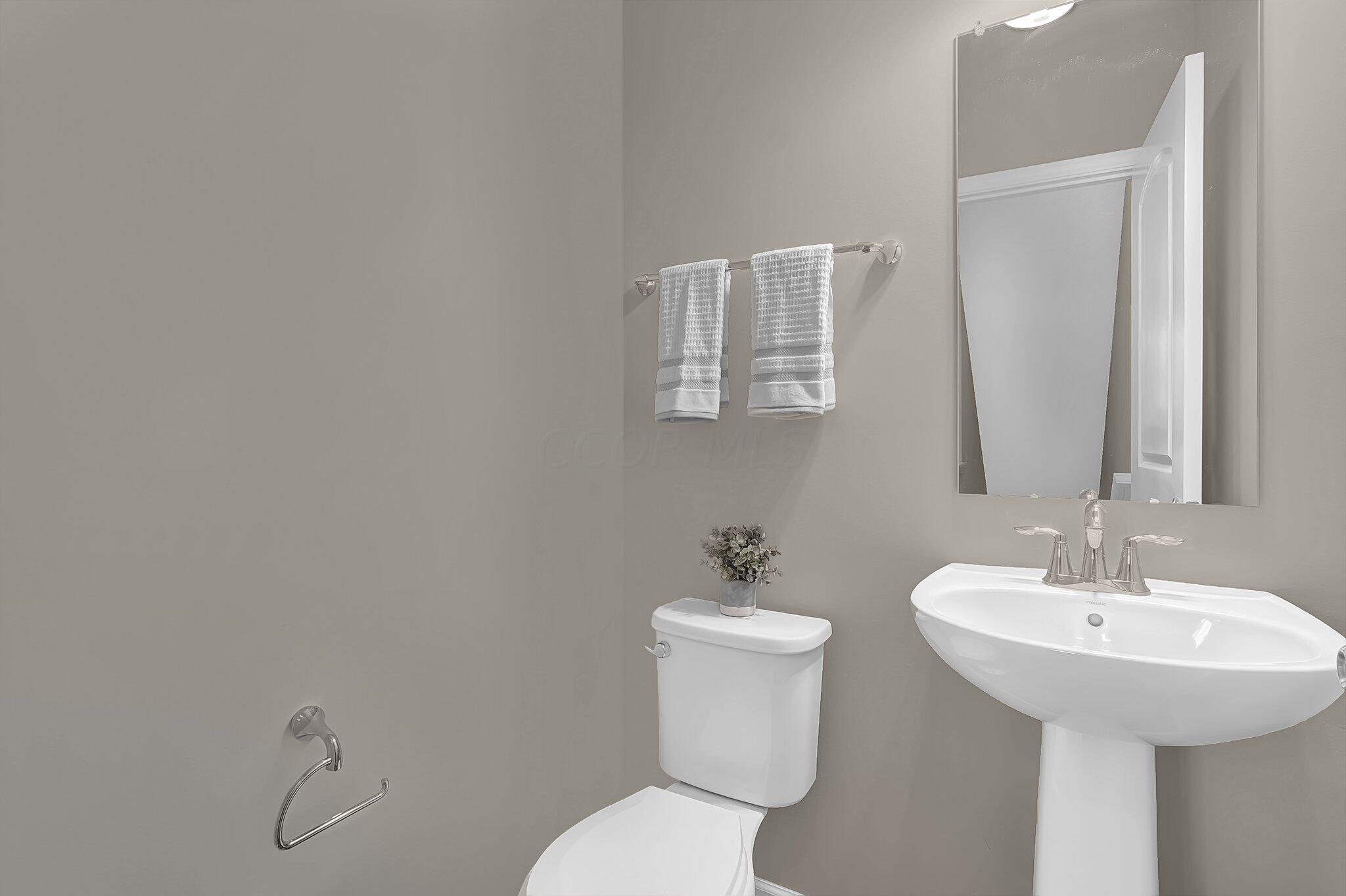 503 Autumn Ridge Circle Pickerington, OH 43147 - Photo 12 of 30 Half Bath
