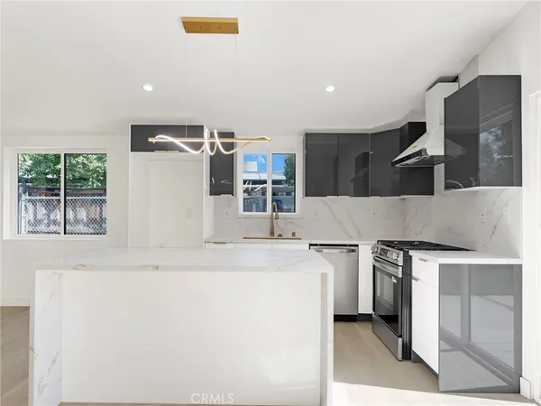 $1,179,777 | 20528 Hamlin Street, Winnetka, CA 91306