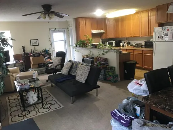 $2,000 | 328 Seneca River Drive, Summerville, SC 29485