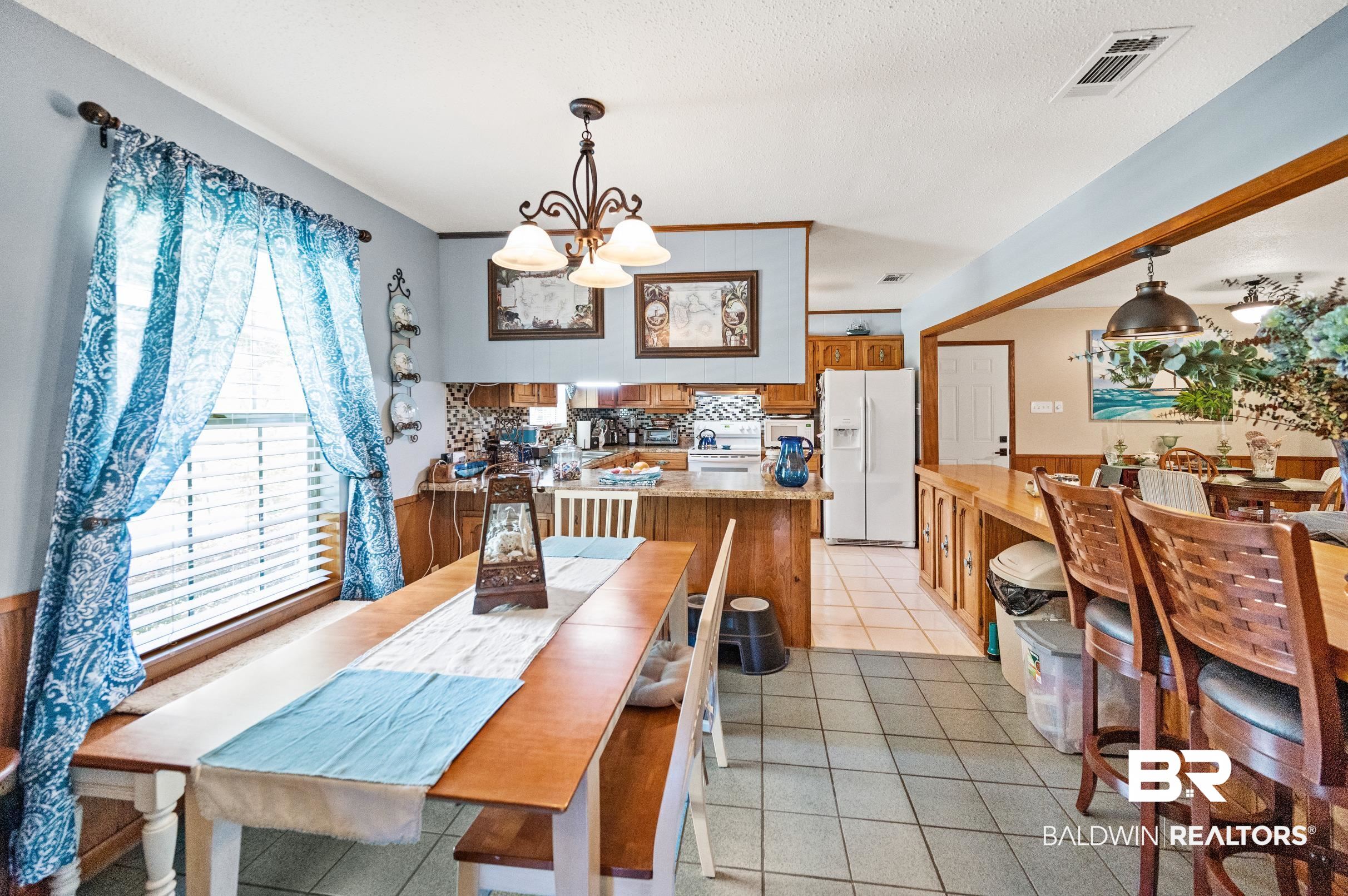 11142 Robin Road Fairhope, AL 36532 - Photo 10 of 31 Gallery Image 10